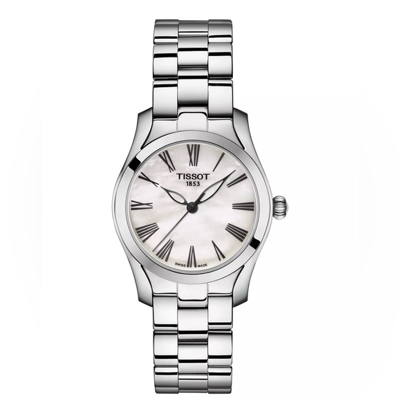 TISSOT LIKE NEW WOMEN’S STAINLESS STEEL 30MM. Only worn once. Comes with box. - Picture 6 of 7